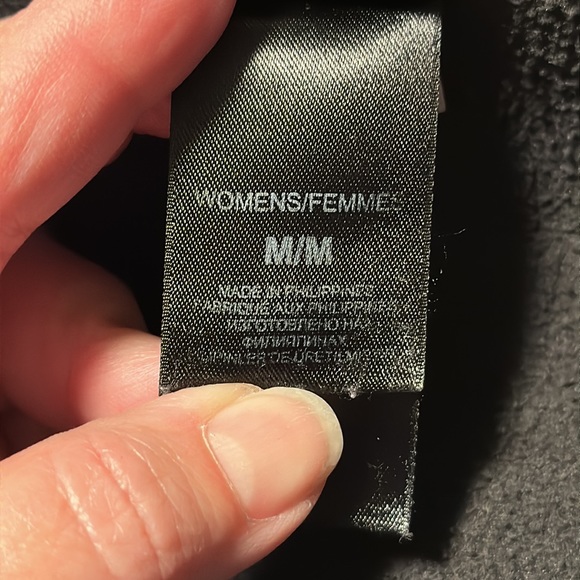 The North Face Black Fleece 1/4 Zip with Breast Cancer Pink Ribbon, EUC, Size M - Picture 3 of 10